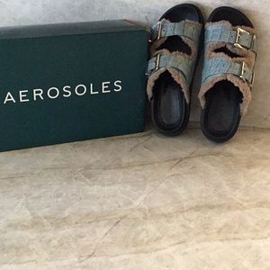 Brand New Aerosoles “Olivia” Lt Blue Leather Mule - Size 6M